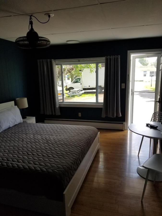 The Beaches Guestrooms And Cottages Уэллс Экстерьер фото