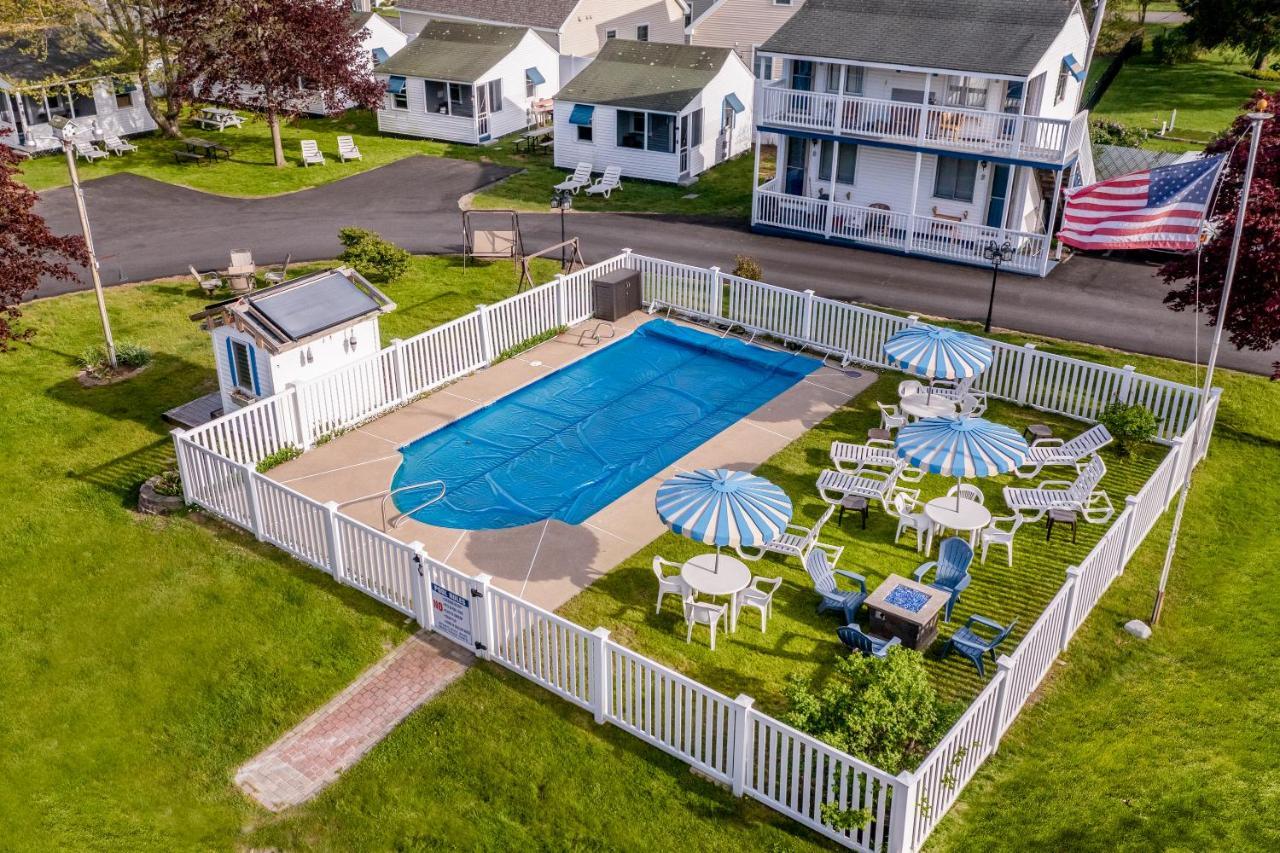The Beaches Guestrooms And Cottages Уэллс Экстерьер фото