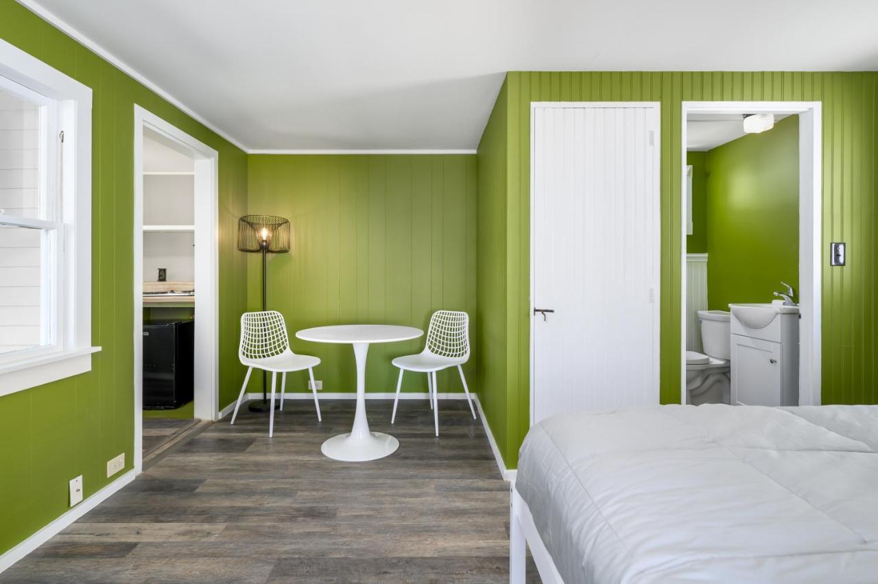 The Beaches Guestrooms And Cottages Уэллс Экстерьер фото
